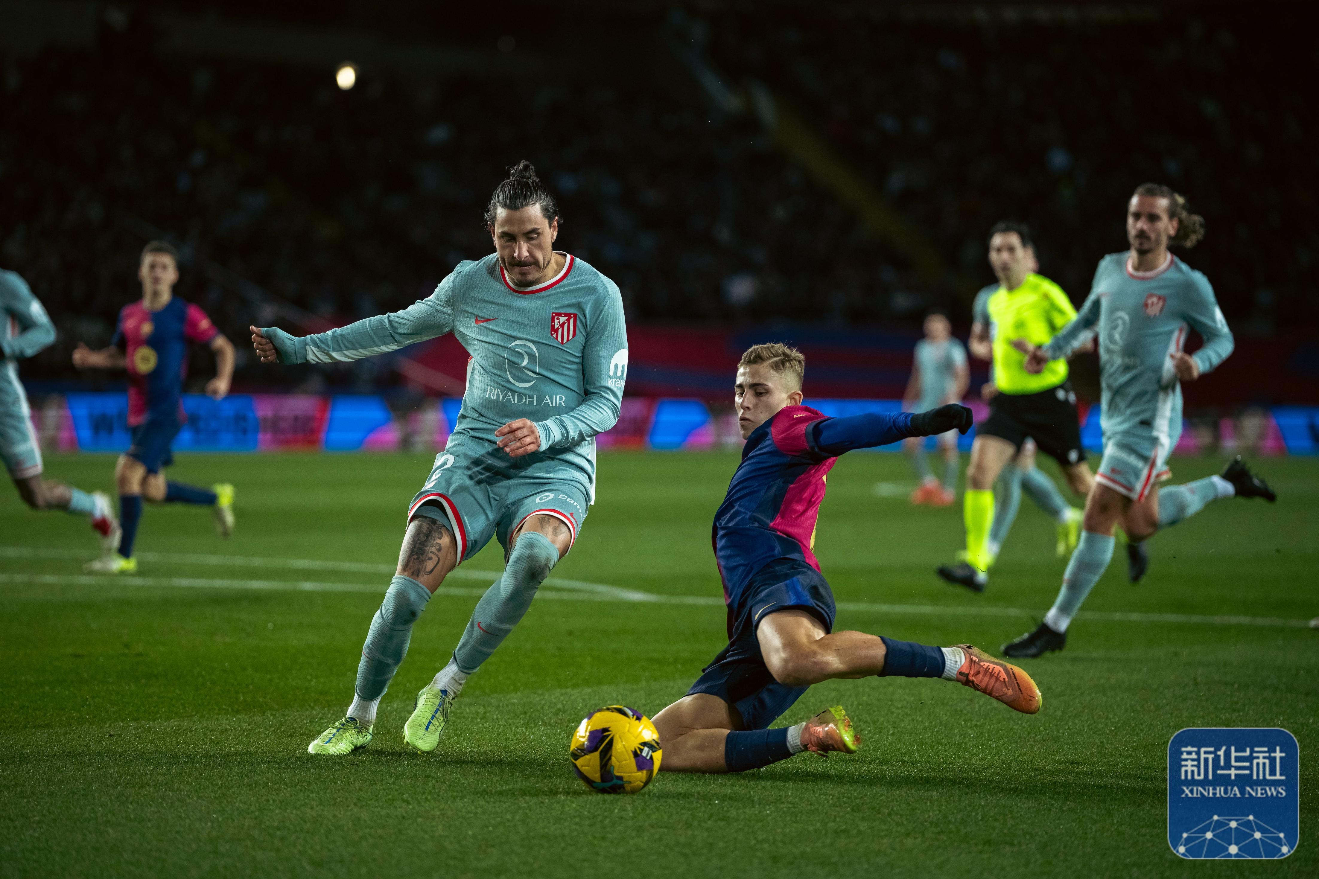 开云体育官网-马德里竞技绝杀皇马,范佩西制霸全场的简单介绍