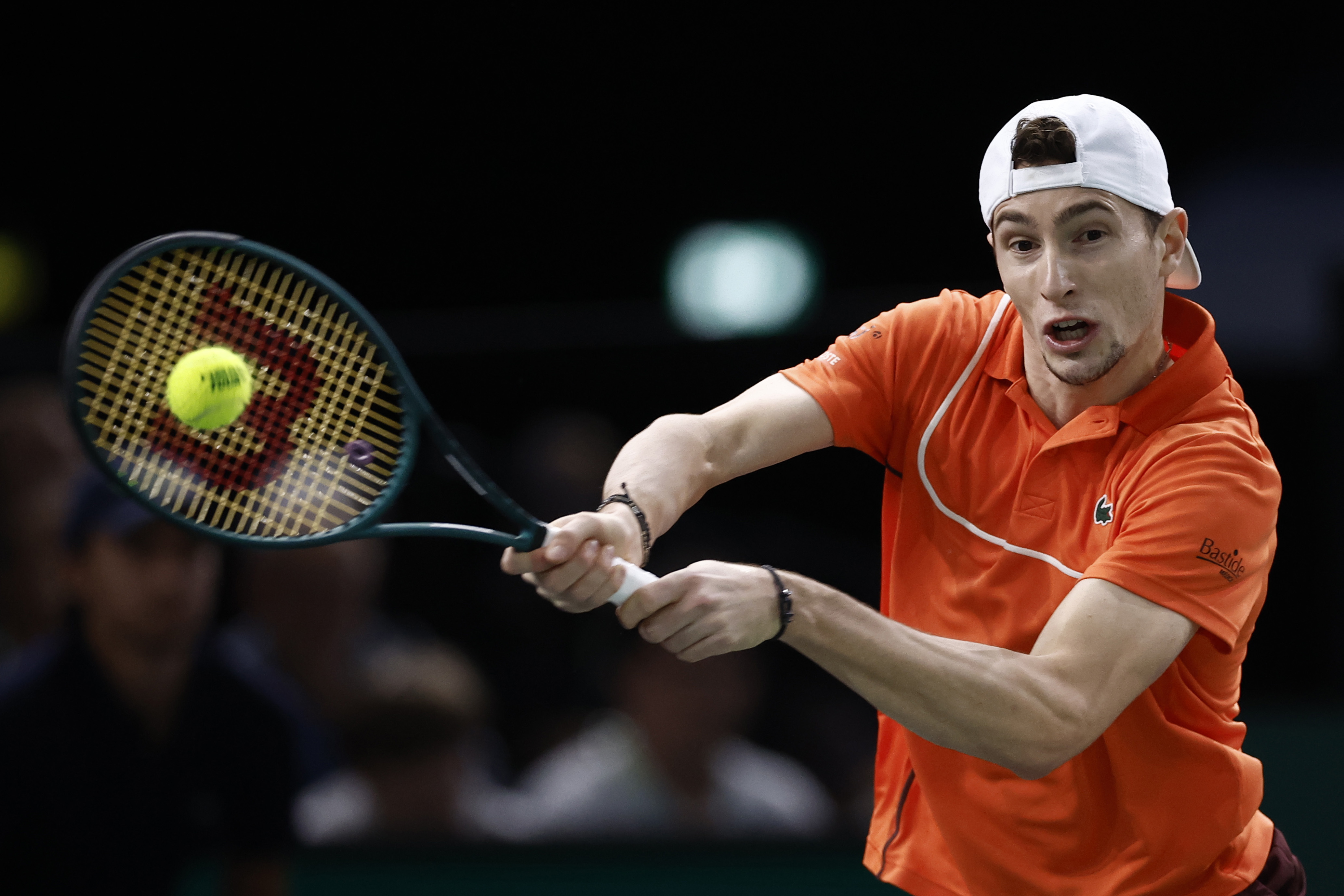 关于西班牙网球队鏖战美国网球队,兹维列夫爆发神勇的信息 关于西班牙网球队鏖战美国网球队,兹维列夫爆发神勇的信息