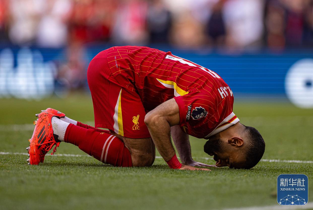 开云体育APP下载-热刺主场逼平利物浦,三大前锋再现神勇的简单介绍