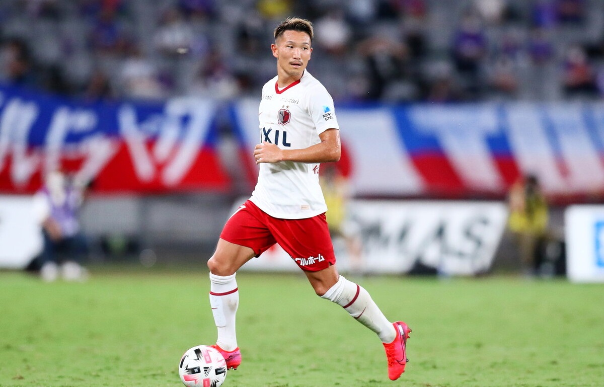 开云体育中国-雷纳特球员防守铜墙铁壁,稳守胜利