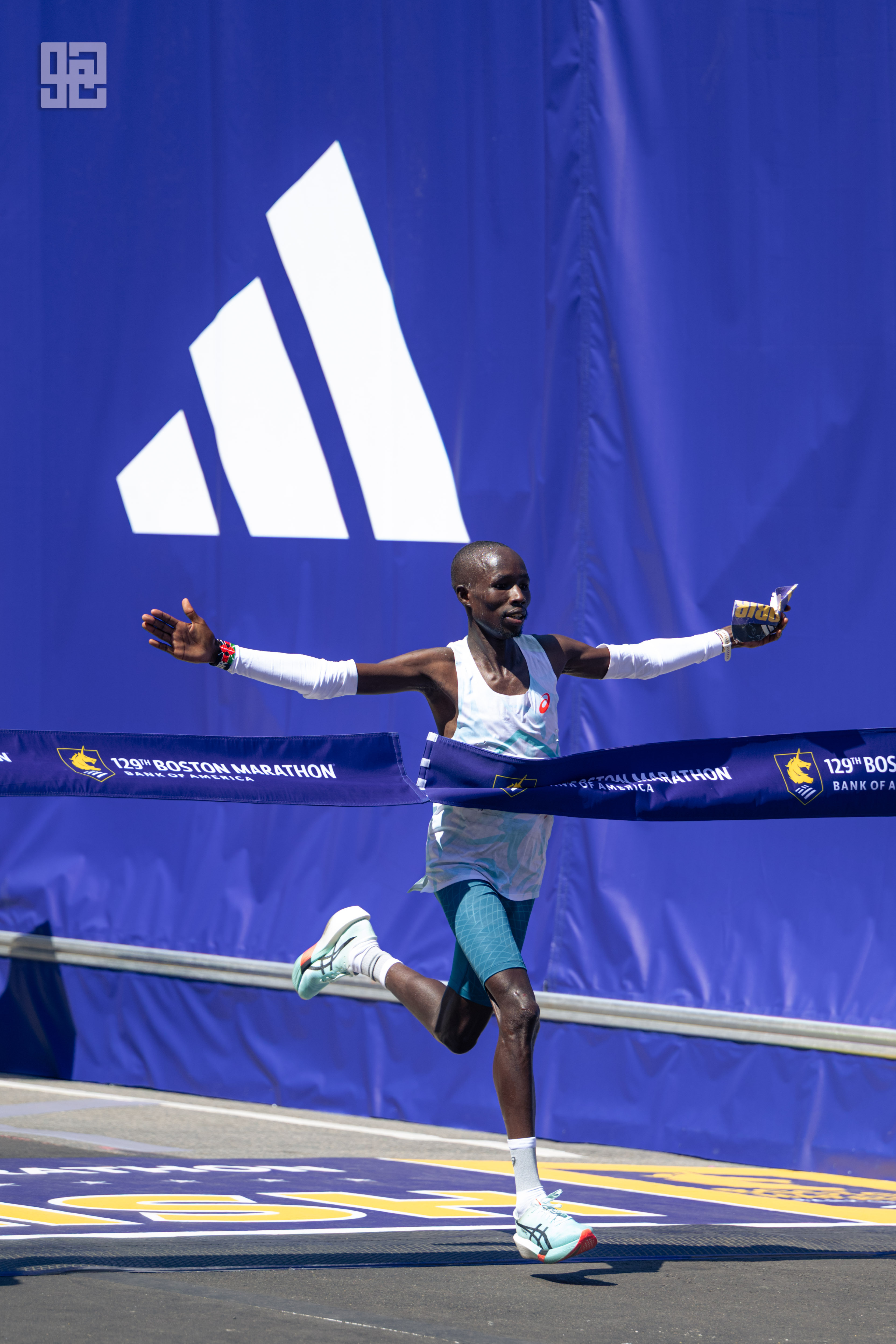 里尔再现霸气，取得关键胜利的简单介绍