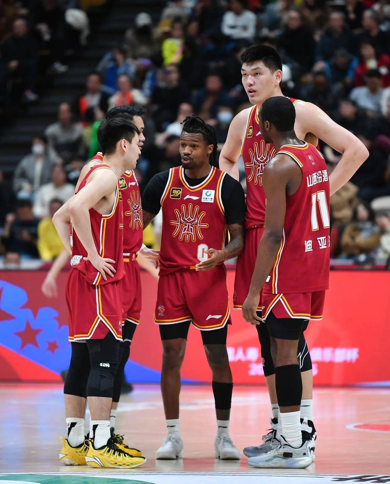 开云体育-包含山西男篮赢得激烈较量,高举胜利旗帜的词条