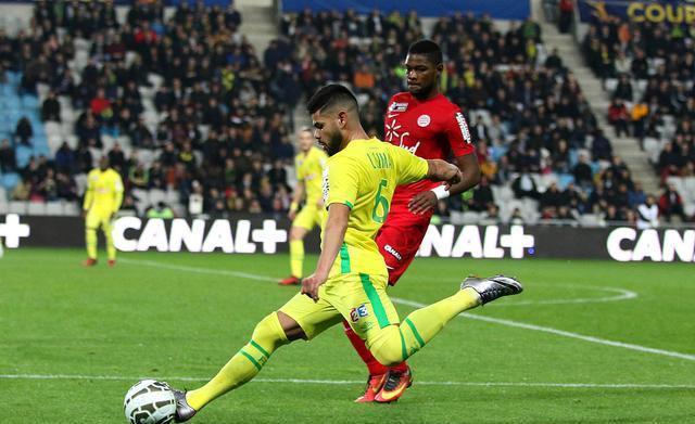 南特连败收场,保级前景堪忧 南特连败收场,保级前景堪忧