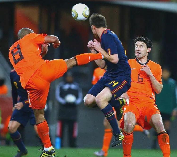 包含决赛之争在欧国联赛场上激情开启的词条 包含决赛之争在欧国联赛场上激情开启的词条