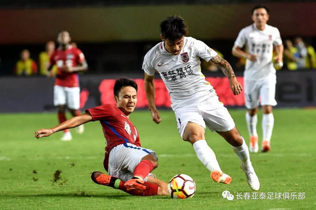 开云足球直播-重庆斩获客场胜利,亚冠之路已越行越远